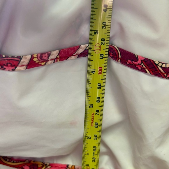 Vera Bradley Large Cosmetic Bag.  “ROSY POSIES”.    Retired Pattern. - Picture 5 of 7